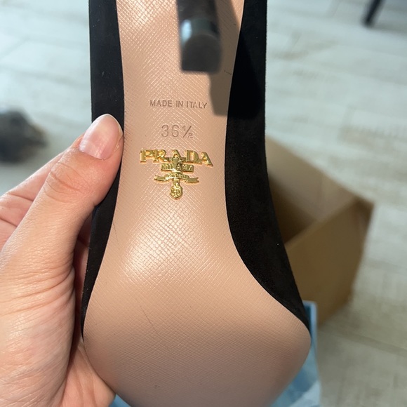 NEVER WORN NWT New in box Prada Donna heels - Picture 4 of 10